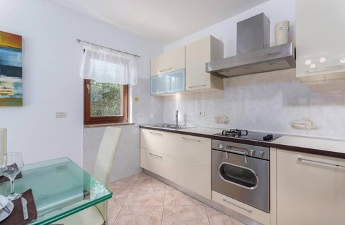 Buzinija Villa | Cozy Holiday Home with Private Pool and Garden in Novigrad