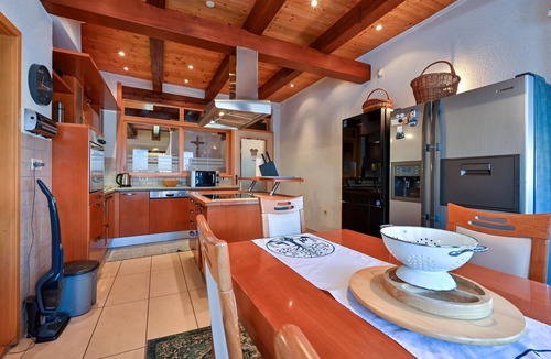 Donji Kraljevec House | Cozy home in Cakovec with sauna