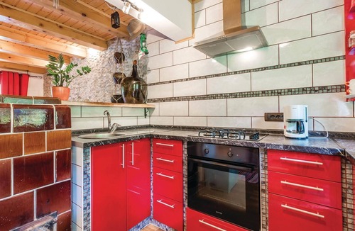 Delnice House | Cozy home in Delnice with kitchen