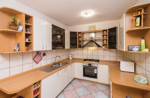 Duba House | Cozy home in Duba with kitchen