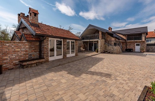 Municipality of Gracac House | Cozy home in Gracac with sauna