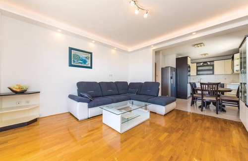 Kastel Kambelovac House | Cozy home in Kastel Kambelovac