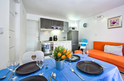 Tuheljske Toplice House | Cozy home in Tuheljske Toplice with kitchen