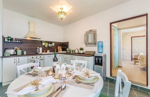 Stinica House | Cozy home in Josinovac with sauna