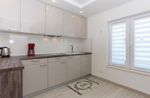 Kastel Stafilic House | Cozy home in Kastel Stafilic