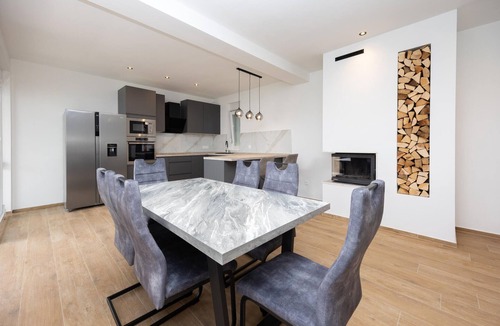 Kastel Stafilic House | Cozy home in Kastel Stafilic