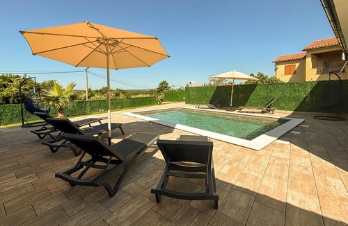 Nedescina House | Cozy home in Nedescina