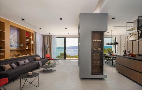 Marusici House | Cozy Home In Omis With Sauna