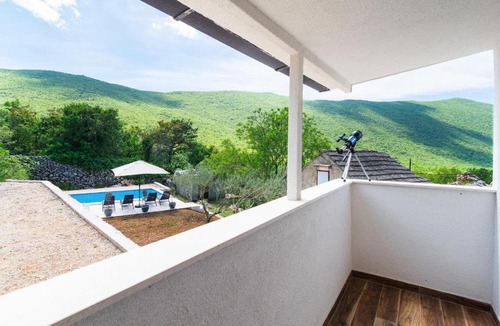 Runovici House | Cozy Home In Podosoje