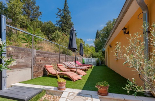Donji Prolozac House | Cozy home in Prolozac with outdoor swimming pool