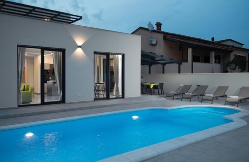 Skatari House | Cozy home in Pula with private swimming pool, can be inside or outside