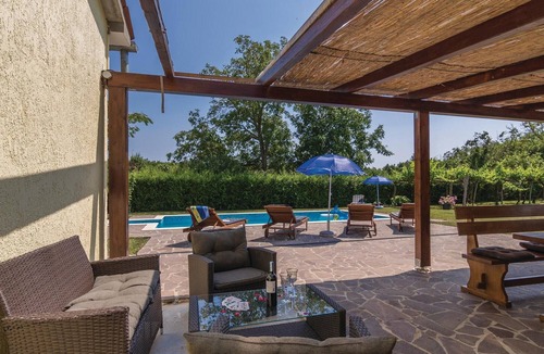 Sveta Nedelja House | Cozy home in Ruzici with kitchen