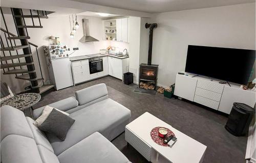 Breznik Plesivicki House | Cozy Home In Vlaskovec With Wifi