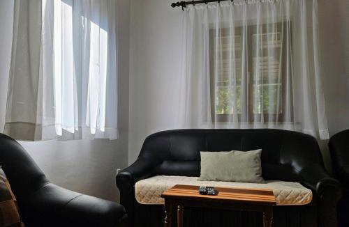 Poljanak House | Cozy House Zivko with Balcony