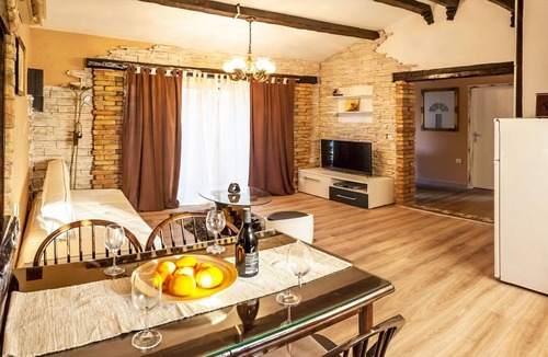 Marcana Villa | Cozy pool house Tomas, near Pula, with 2 bedrooms
