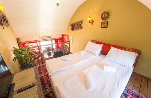 Mostar Old Town Apartment | Cozy studio apartment next to the Old Bridge