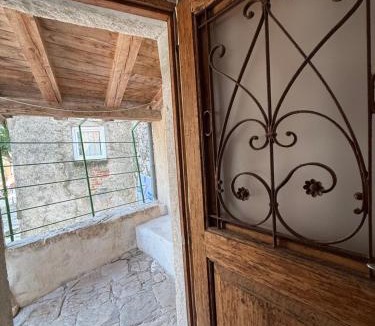 Cres Apartment | Cres,la Scala,1 bedroom appartment
