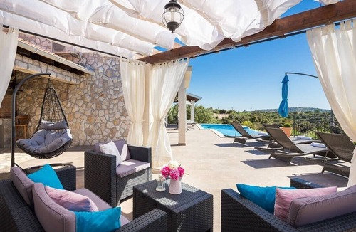 Dvornica Villa | ctro166 - Charming stone villa on a private property of 1000 m2 with a private pool of 27 m2, 4 + 2 persons in Rogoznica - Trogir
