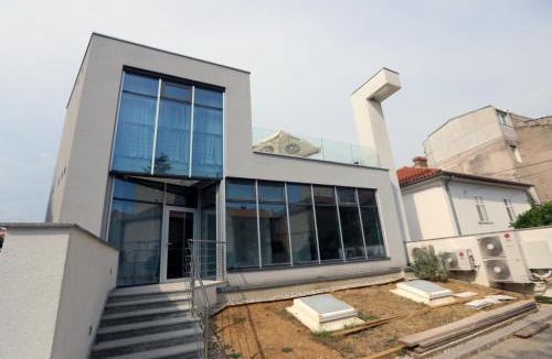 Plisac Apartment | D R Apartments