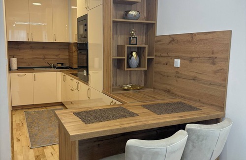 Sarajevo Apartment | Daky home near AirPort,tram and City center