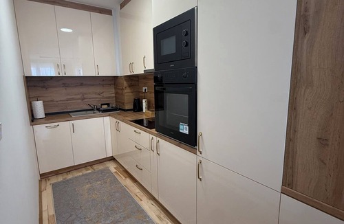 Sarajevo Apartment | Daky home near AirPort,tram and City center