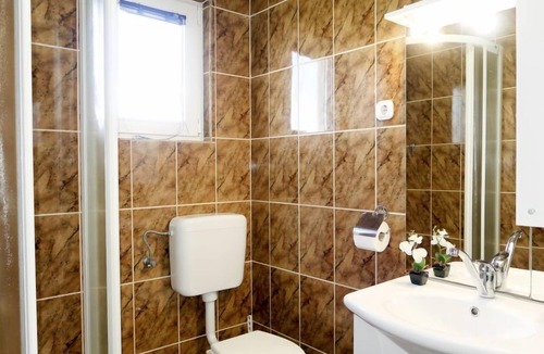 Prizna Apartment | Daniel (KBG404) by Interhome