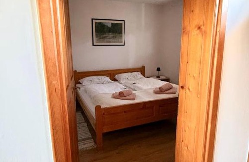 Ivanec House | Dedina Klet - Vineyard Cottage with Mountain View
