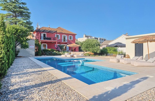 Stari Grad House | Designer House | Epic Pool | A+ Location Overlooking Stari Grad Old Town