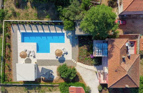 Stari Grad House | Designer House | Epic Pool | A+ Location Overlooking Stari Grad Old Town
