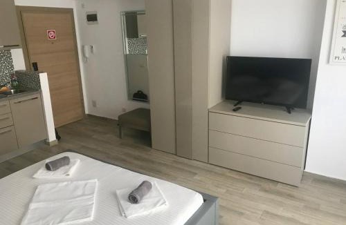 Constanta Apartment | DeSilva Studios 46 & 47