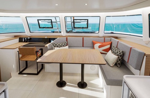 Komolac Boat Rental | Dubrovnik Delight: A Sun-Kissed Sailing Experience
