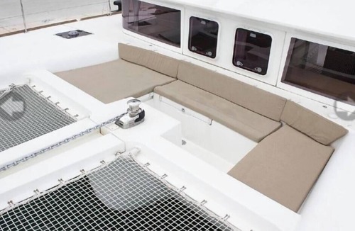 Komolac Boat Rental | Dubrovnik Delight: A Sun-Kissed Sailing Experience