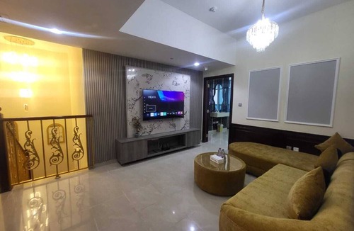 Rumailah Apartment | Duplex three bedroom apartment with sea view.