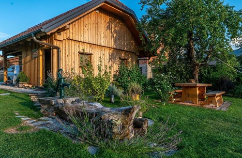 Hrib pri Hinjah House | Echo Valley Hillside Holiday Home with Sauna - Two Bedroom Holiday Home with Sauna