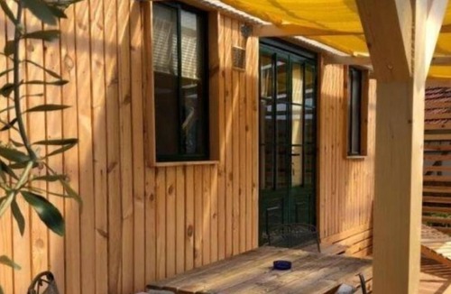 Ivancna Gorica Apartment | Edenski vrtTwo-Bedroom Apartment with Terrace