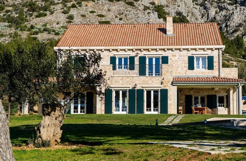 Murvica Villa | Elegant Brac Villa | 4 Bedrooms | Villa.