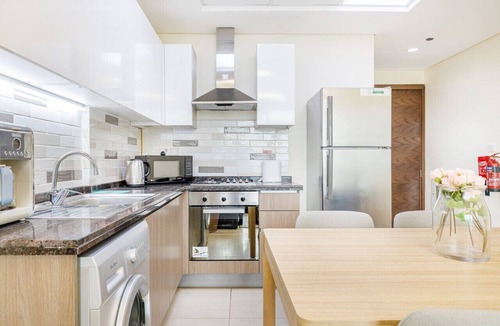Discovery Gardens Apartment | Elegant Home next to Metro Station in Al Furjan