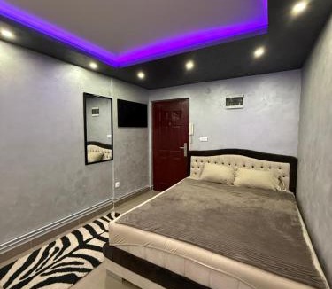 Jakovo Apartment | Element Apartman Obrenovac, Privatni Parking