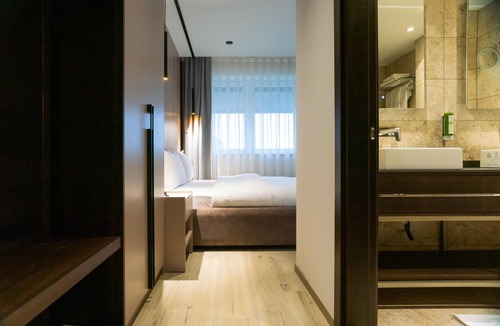 Pristina Hotel | Emery Hotel Pristina