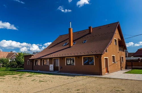 Lazarea House | Erőss Vendégház
