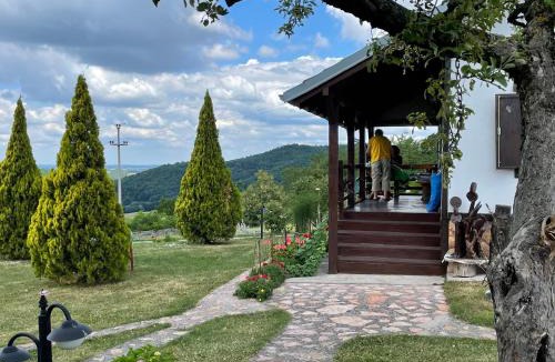 Mladenovac House | Etno selo Moj Zavičaj