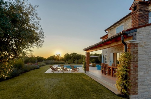 Sveti Lovrec Villa | Exclusive luxury villa with swimming pool and barbecue, ideal for families