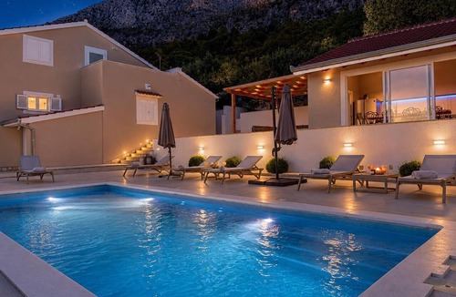 Solin House | Exclusive Retreat Villa Split - Heated pool with Hydrolysis system (no chlorine)