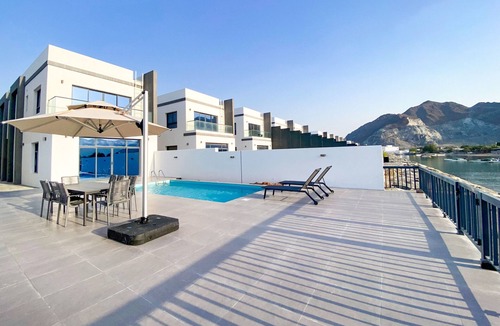 Sharm Villa | Facing Arabian Gulf and Mountain 4BR Villa|AsstRm|Outdoor Pool and BBQ Space,
