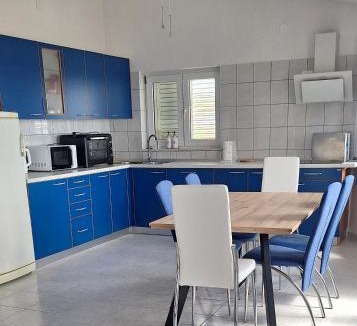 Smrika Apartment | Family and pet friendly apartment Frankopan Croatia