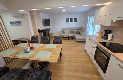 Sencur Apartment | Family apartment with sauna