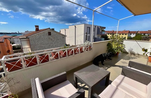 Murine Apartment | Family Apartment with Sea and City View