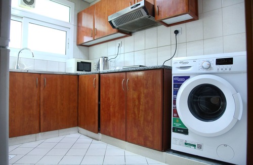 Al Sharq Apartment | Family-freindly One Bedroom Hotel in Sharjah