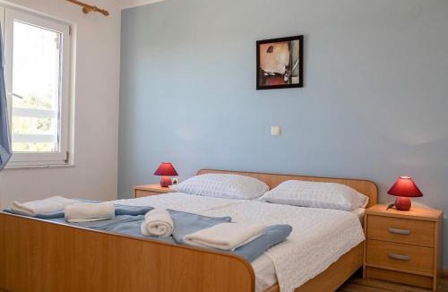Mundanije Apartment | Family-friendly apartments with swimming pool Palit, Rab - 16330