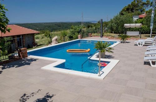 Mundanije Apartment | Family-friendly apartments with swimming pool Palit, Rab - 16330